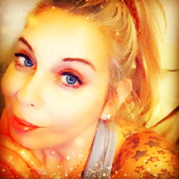 Meet your Posher, Chanda - Picture 1 of 1